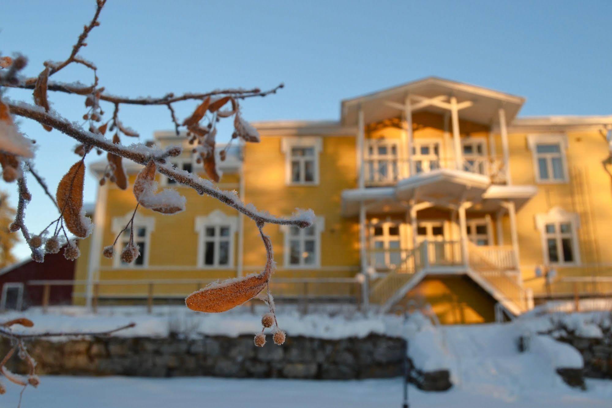 Karolineburg Manor House Hotel Kajaani Exterior foto